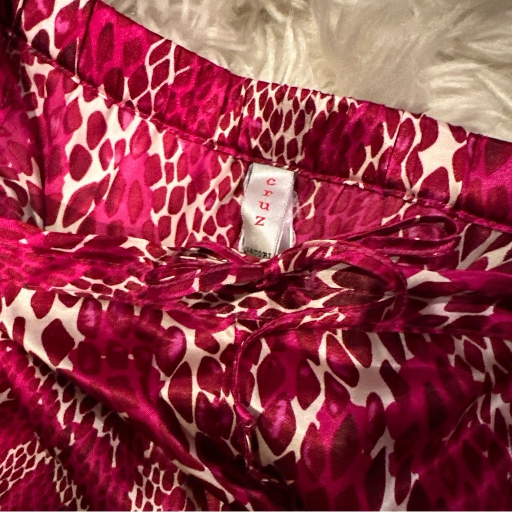 Natori Cruz Satin Snake / Leapord Print Pajama Set Hot Pink Maroon Cream L? - Picture 10 of 14